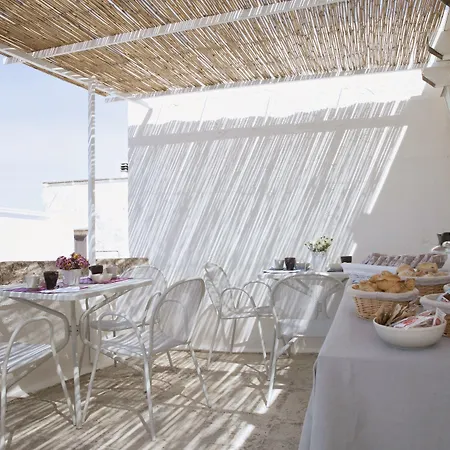 فندق مبيت وإفطار Domus Dejana 3*